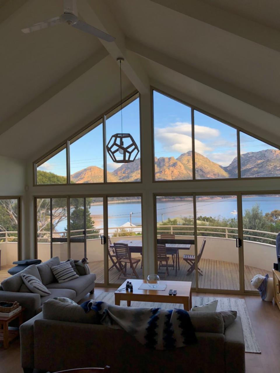 Freycinet Beach House Coles Bay Esterno foto